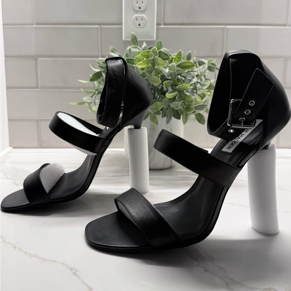 Steve Madden Black Strappy Heels - Picture 4 of 7